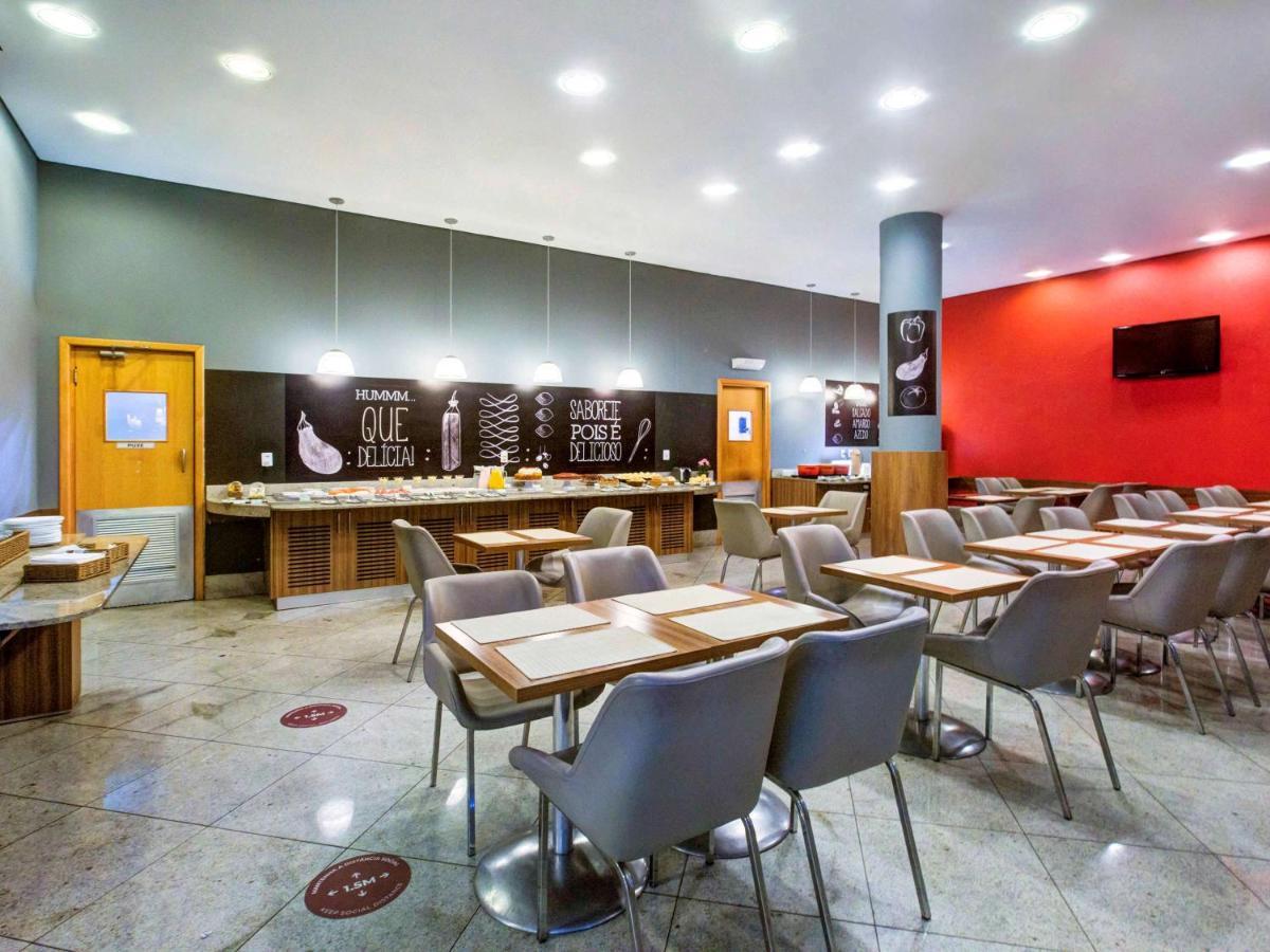 Ibis Vitoria Praia De Camburi Exterior photo