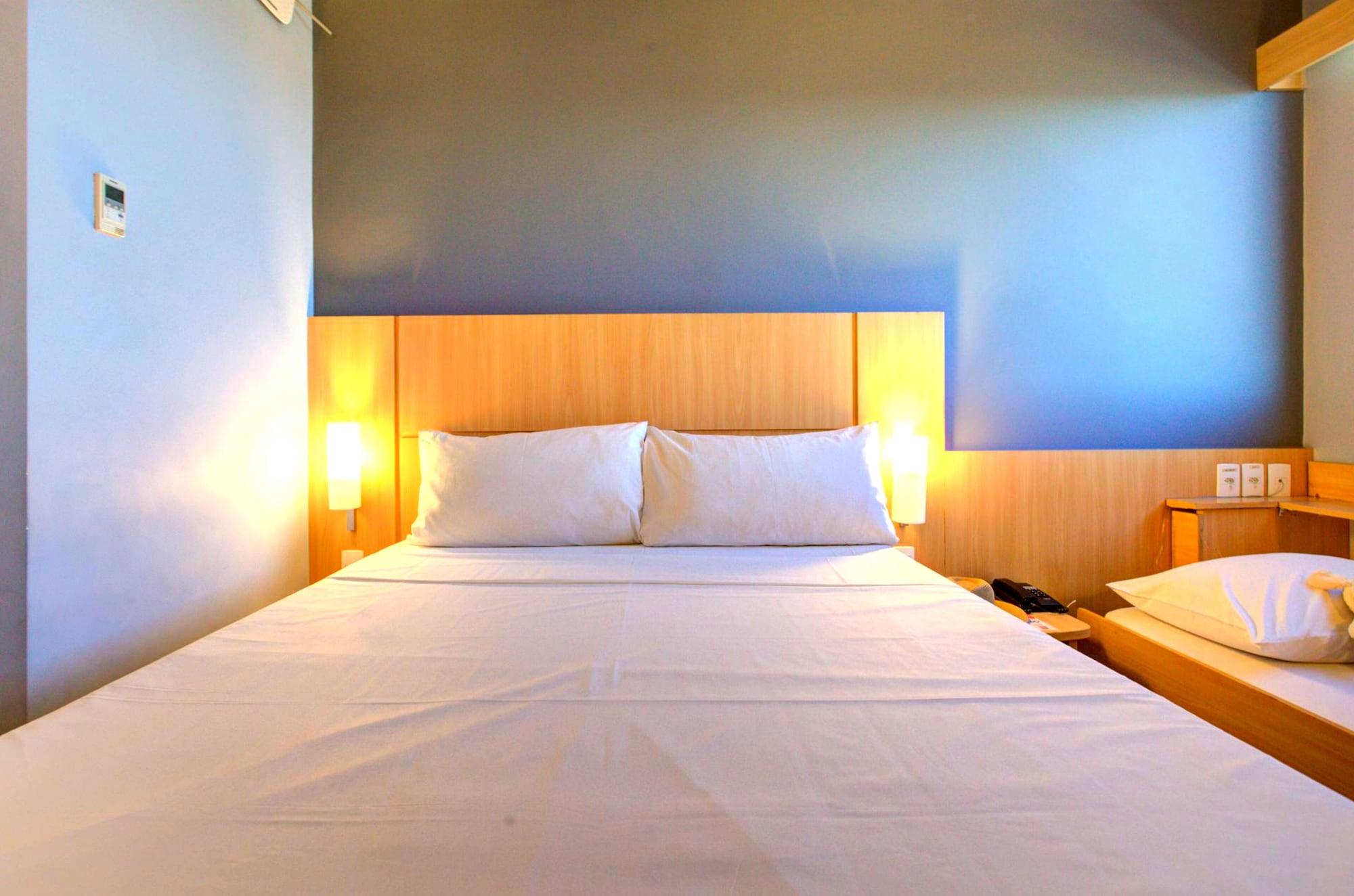 Ibis Vitoria Praia De Camburi Exterior photo